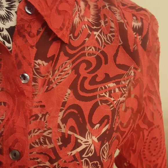 🎁Notations Red Sheer Buttom-Down Top - Picture 3 of 7